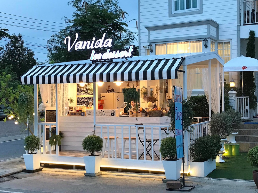 Vanida Antique Home