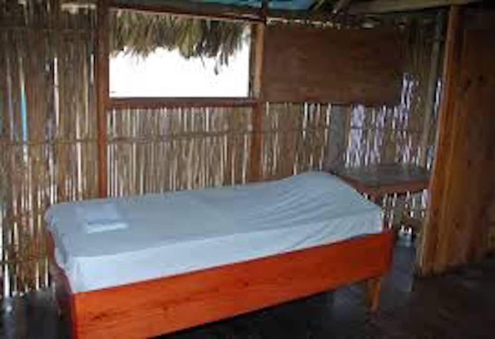 San Blas Private Beach Cabin view 2