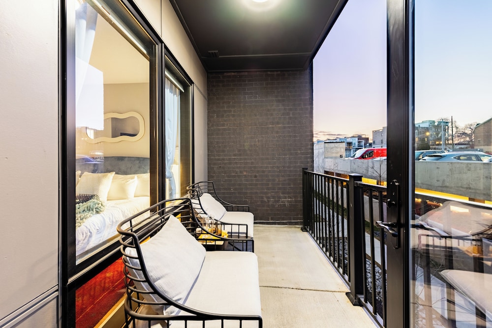 The Odyssey Apartments – by AvantStay Designer Stay in Midtown