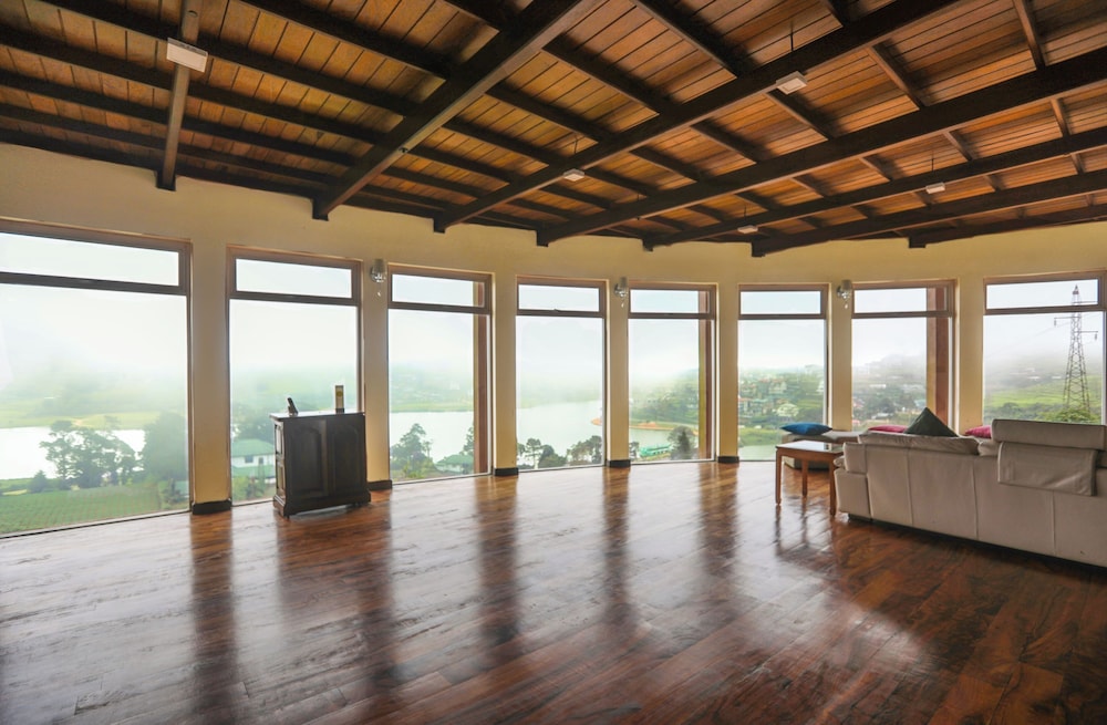 Yoho Villa Acacia