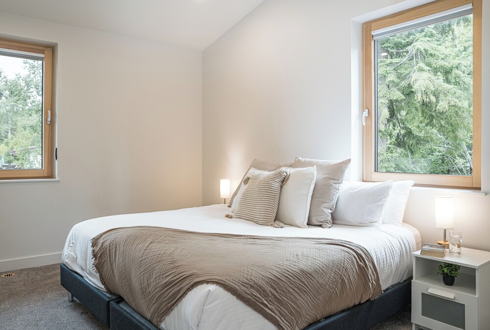 Camozzi Chalet by Revelstoke Vacations