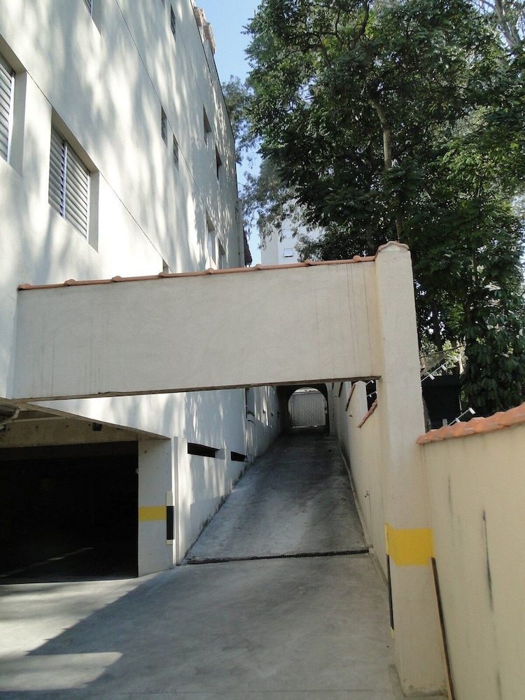 Casa Jardim Studios