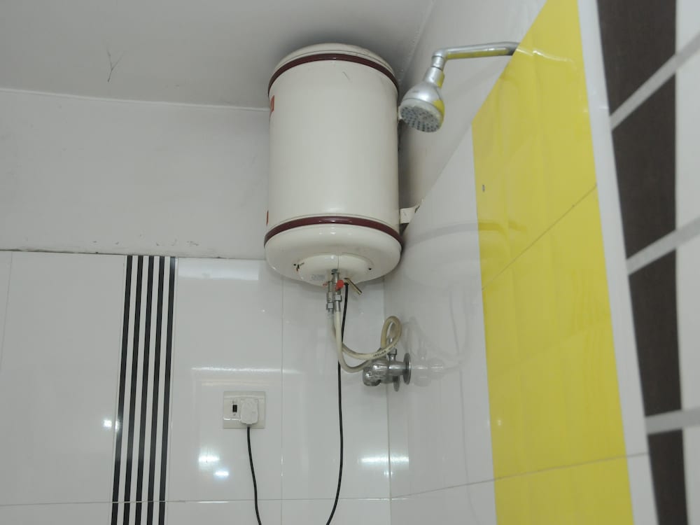 OYO 3061 Hotel De Pintu - Property Image 6