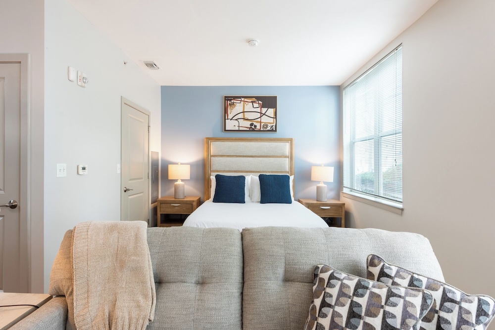 Landing Furnished Apartments South End Stratford