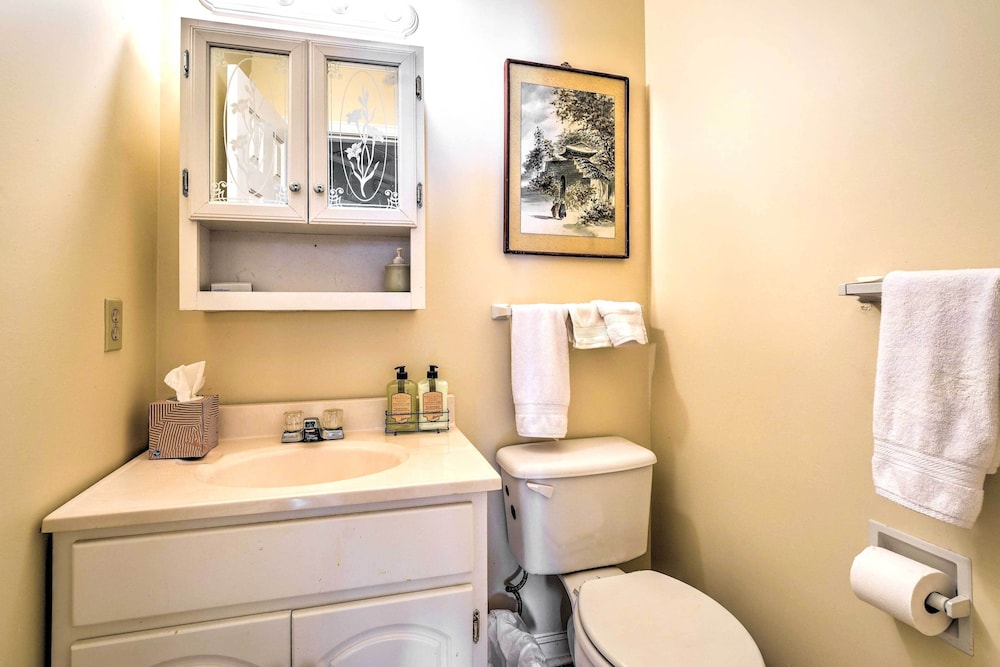 Dog-friendly Senatobia Cottage w/ Fishing Pond! - Property Image 12