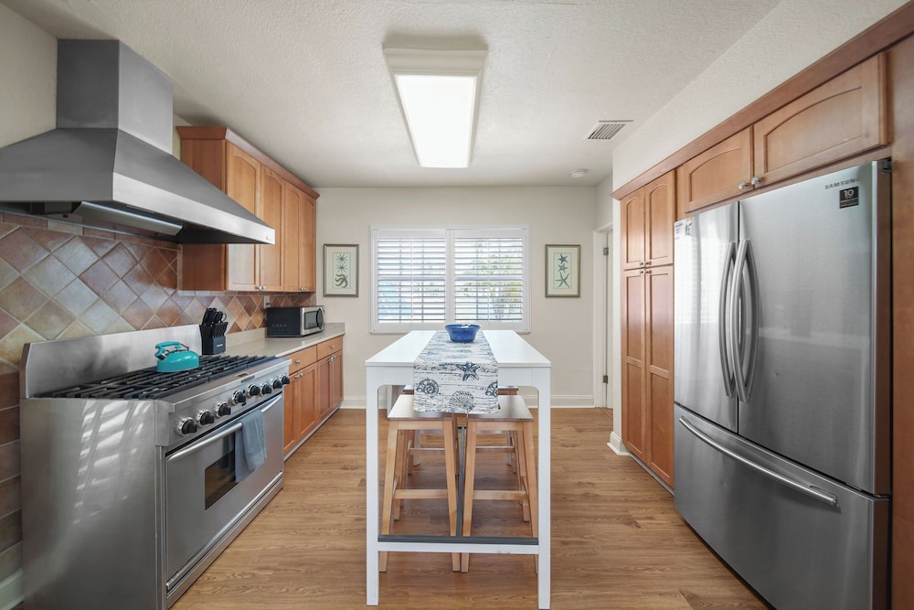 Hollywood Beach Bliss Villa Sleeps 10