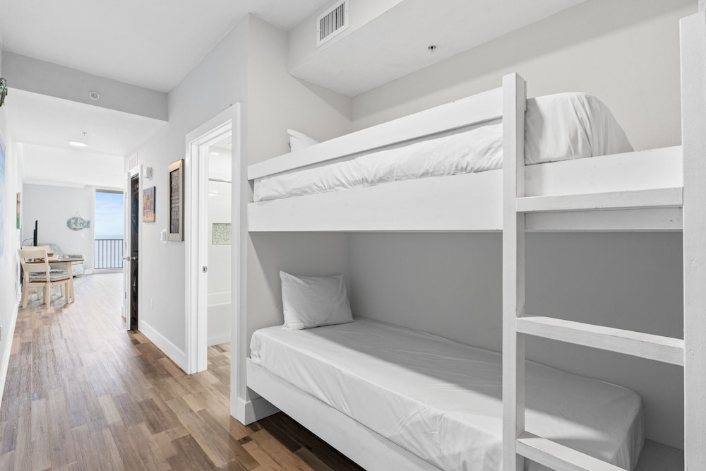 Tidewater by Book That Condo