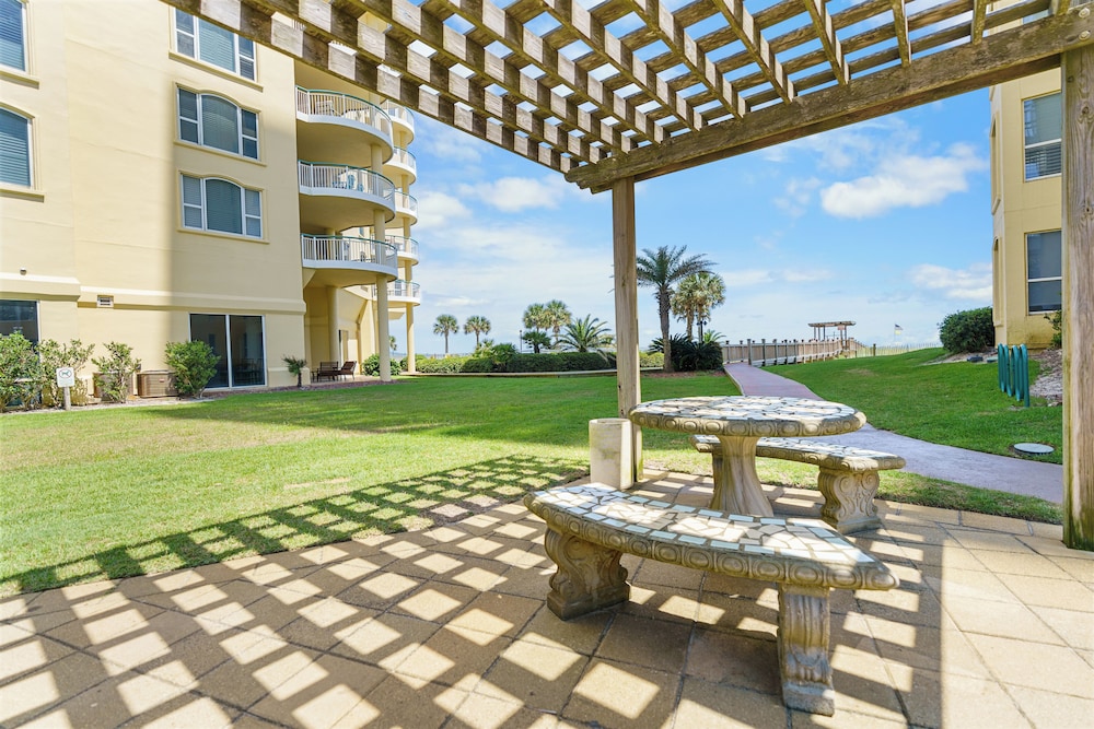 Beach Colony W7C - Covered Parking Included