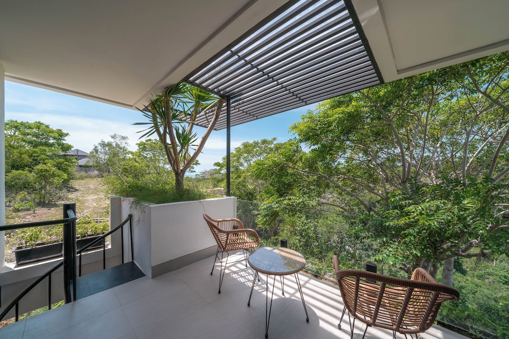 The Luminous Villa Uluwatu