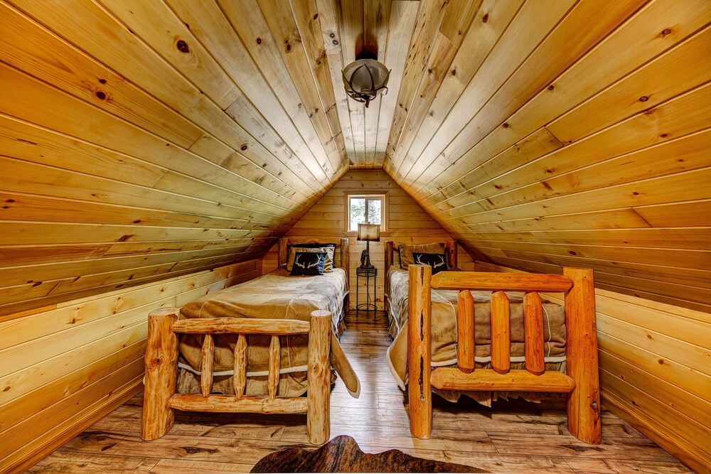 Longs Peak Cabin - Monthly Long-term Vacation Rental 30 Days -- Estes Park 3 Bedroom Cabin by RedAwning - Property Image 30