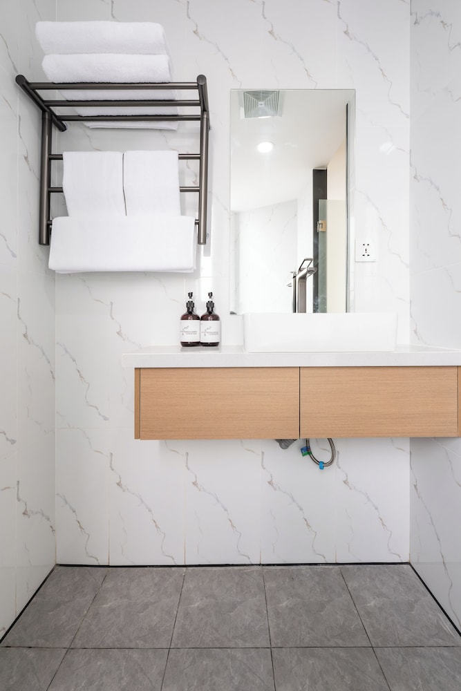 Comfort Serviced Apartment by Soben Home
