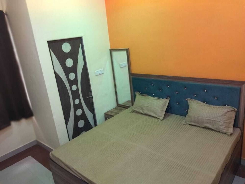 Hotel Shivoham