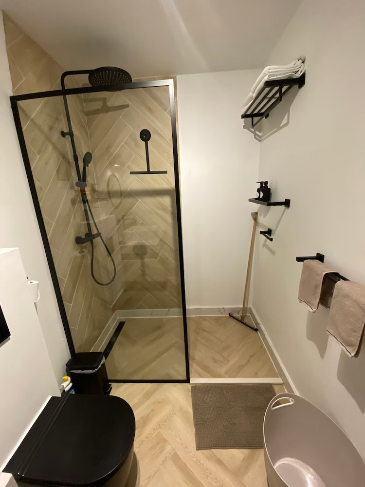 Palm Beach Vacaysuites - Bamboo Suite - Studio