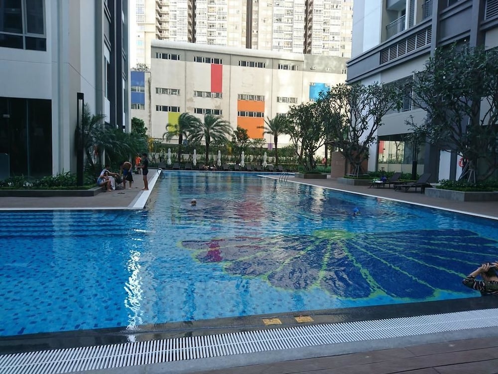 High-floor River-view Apartment