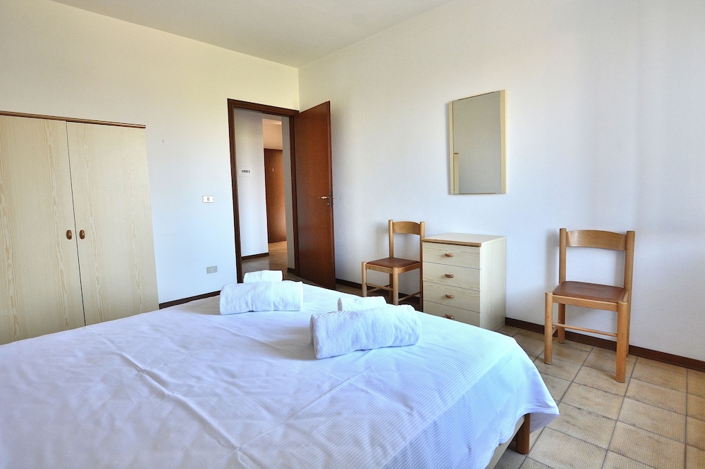 Apartment Rosa Bourbon With Pool en Lazise