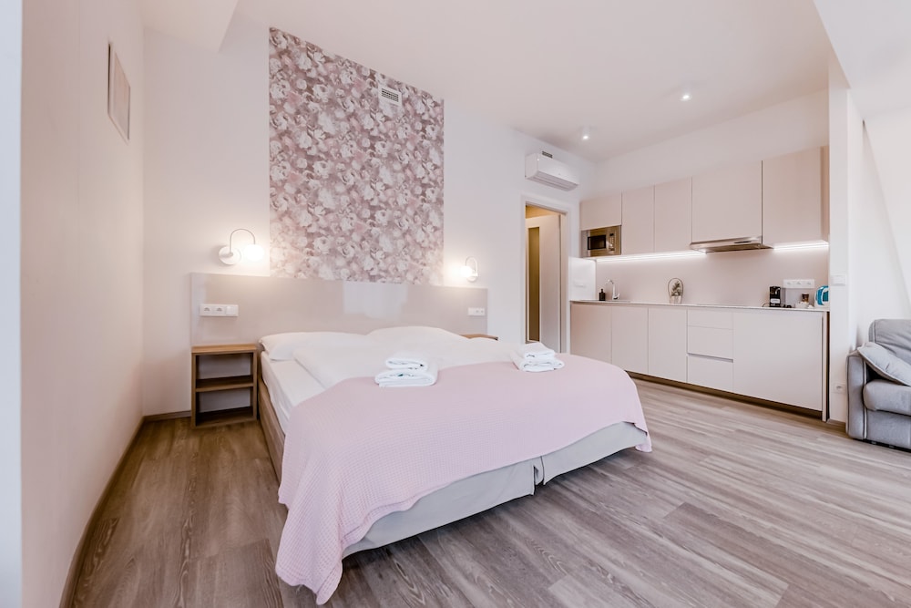 KORA APARTMENTS