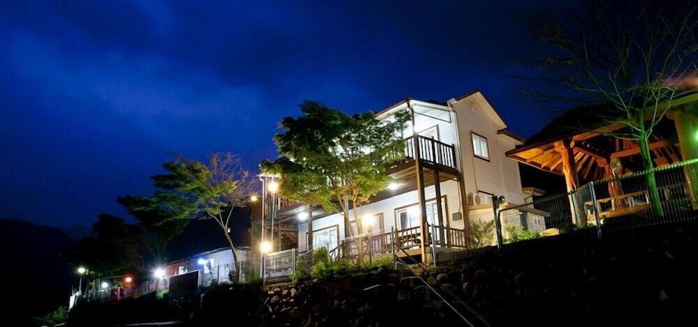 Bandi Hwangto Pension view 3