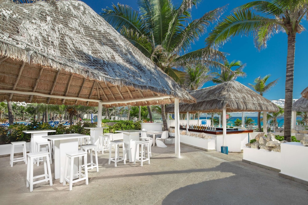 The Grand Oasis Cancun - All Inclusive