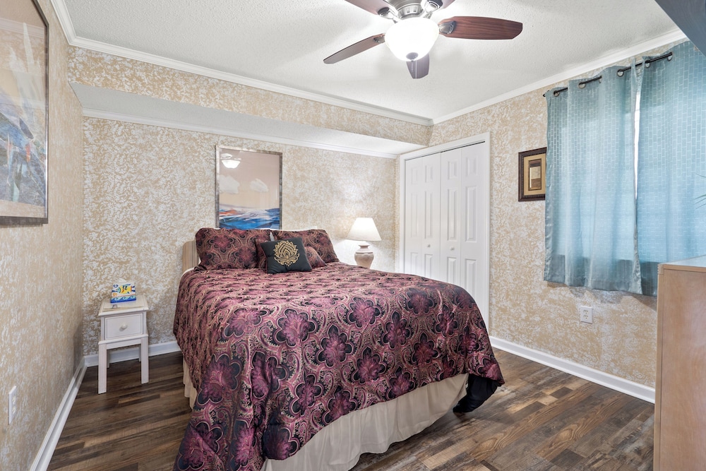 Ocean Bay Club 1404