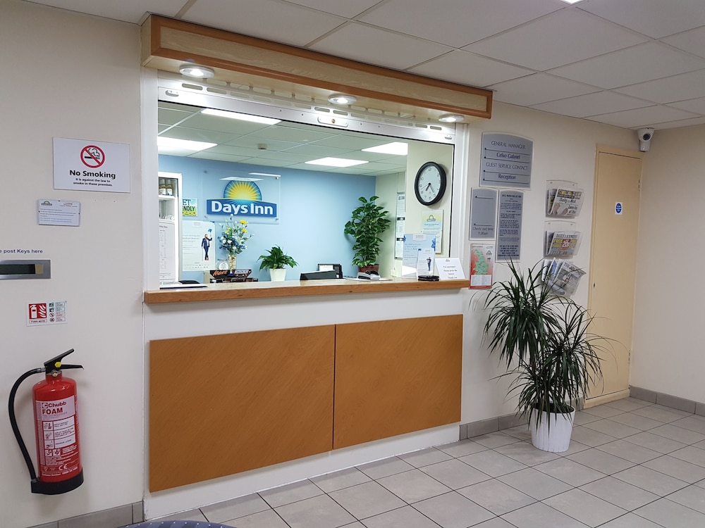 Winchester Vacations - Days Inn by Wyndham Sutton Scotney North - Property Image 3