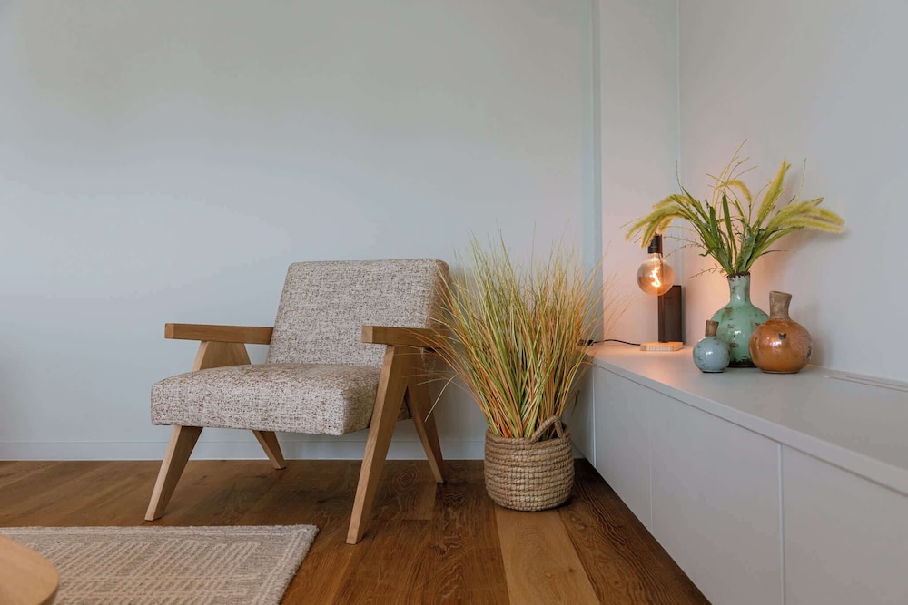 Huswell - Bright Stylish Apartment Near Beach wi