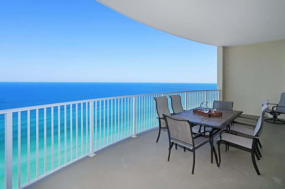 Ocean Villa 2305