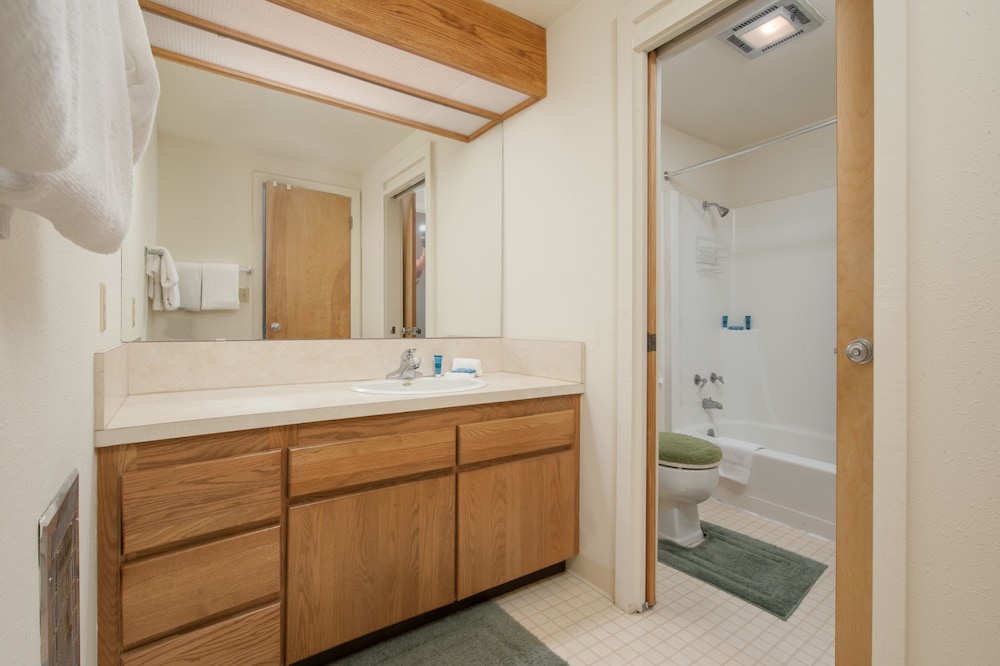 Teton Village Vacations - Teton Village Condos Collection by JHRL - Property Image 14