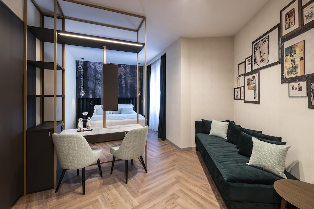 Duomo Hotel & Apartments