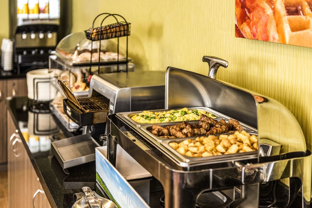 Fredericton Vacations - Comfort Inn - Property Image 16