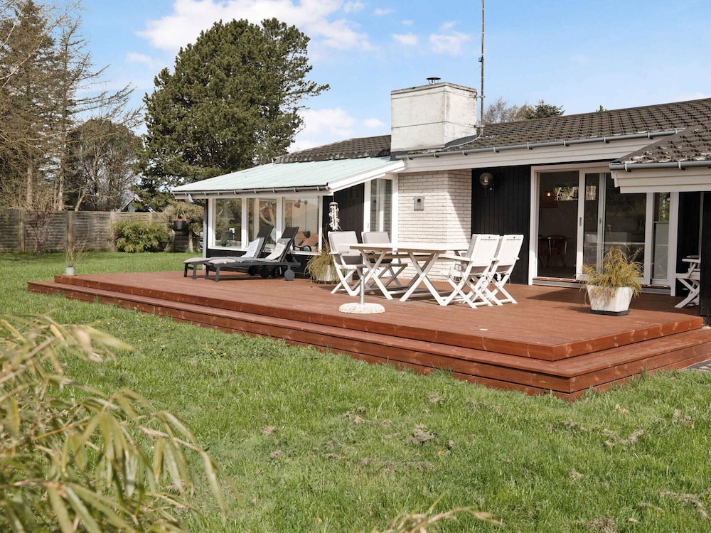 5 Star Holiday Home in Hornbaek