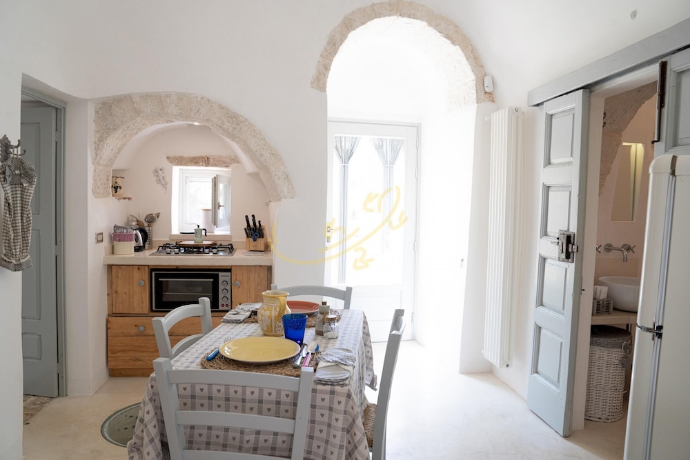 Trulli Dimore - Trulli Pozzo del Geco view 3