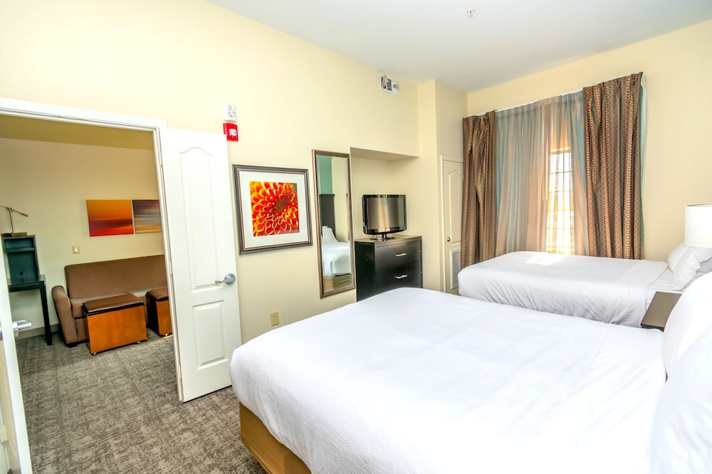 Staybridge Suites Houston IAH - Beltway 8, an IHG Hotel - Property Image 35
