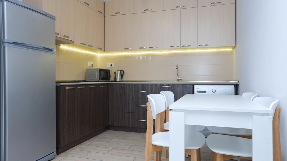 Stay Inn next to Dalma Mall