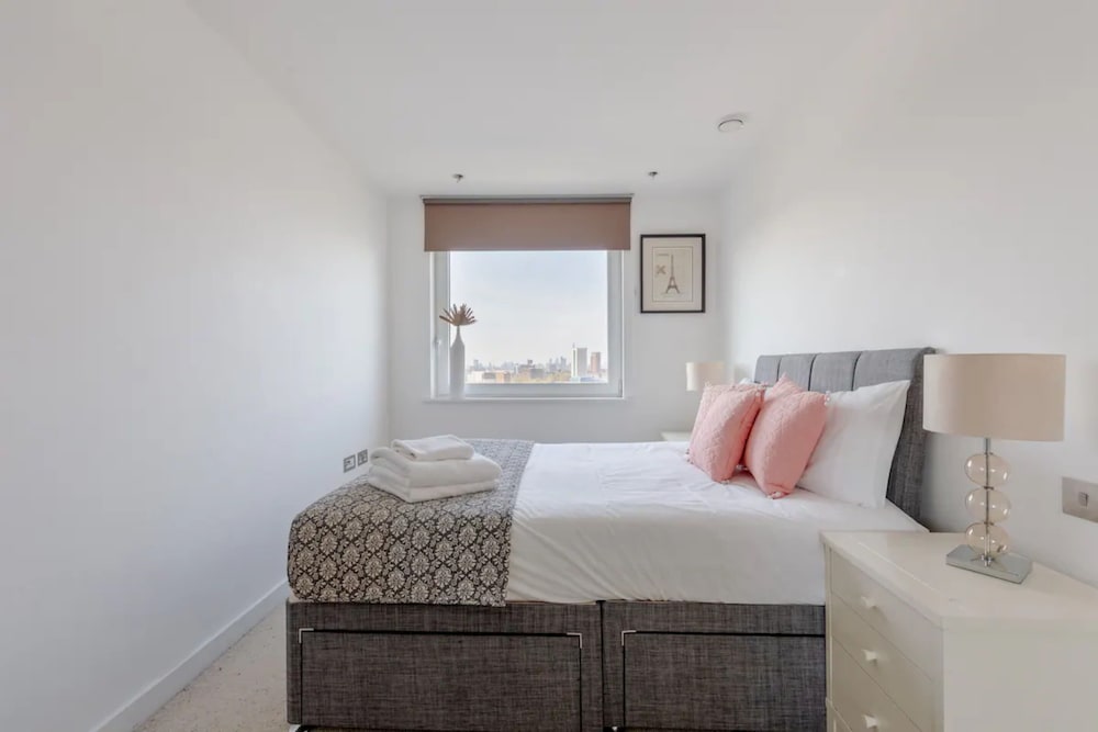 2BD Flat Overlooking the River Thames! - Greenwich