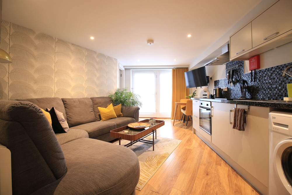 Streamside Apartments