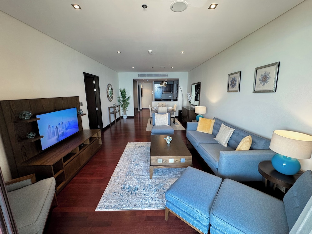 Resort Apartments - Royal Amwaj North