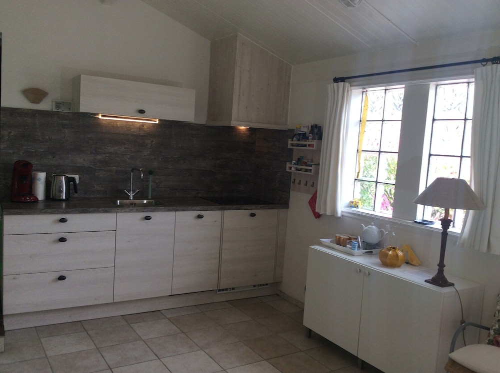 Tranquil Egmond Hideaway