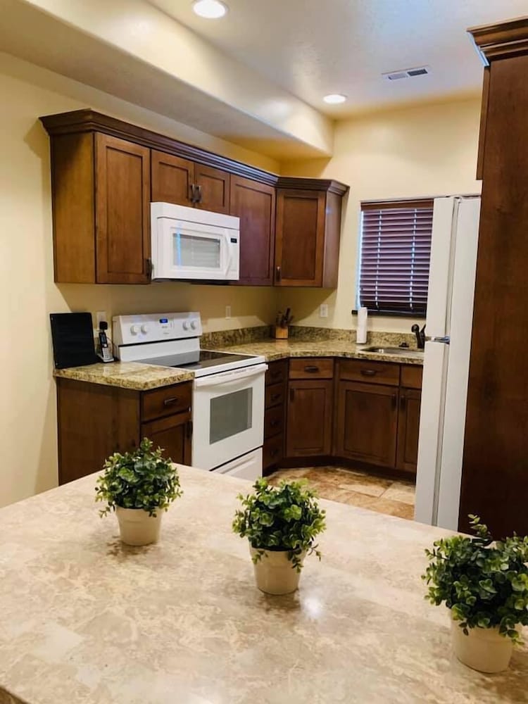 CB&M Executive Suites