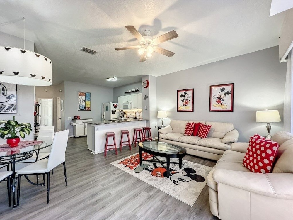 3br Townhome W/pool In Windsor Palms Resort 3 Bedroom Townhouse