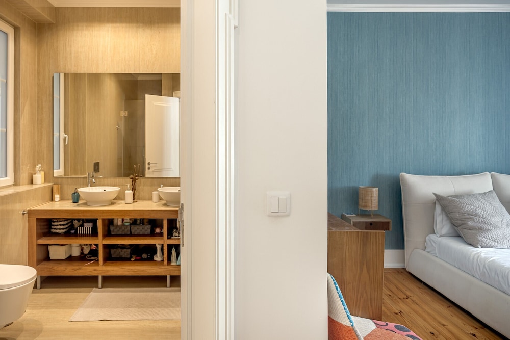 Grand Central Apartment by Homing