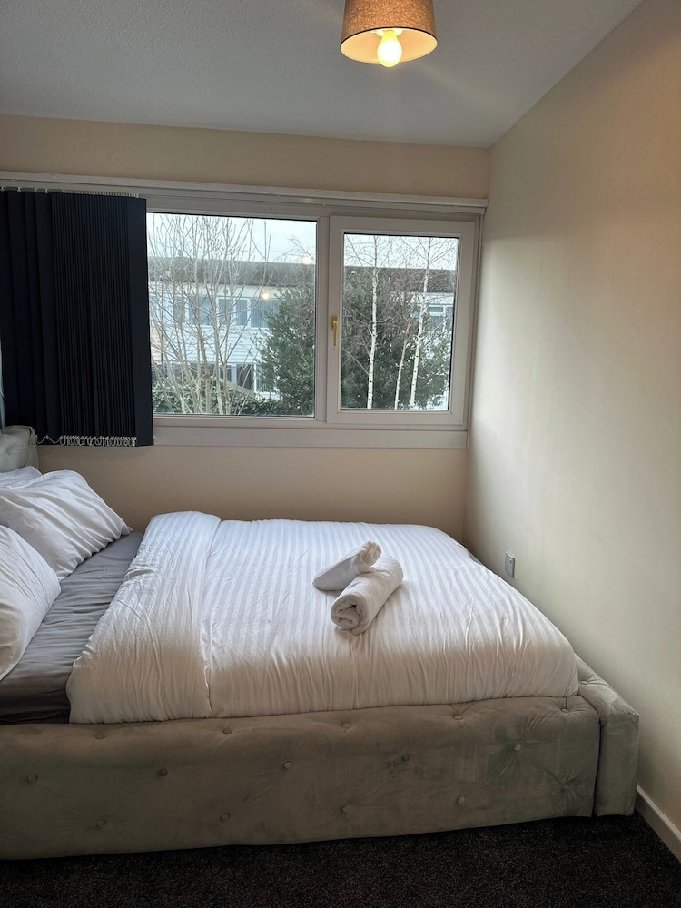 Sark Drive Serenity-cosy 3BR House in Birmingham