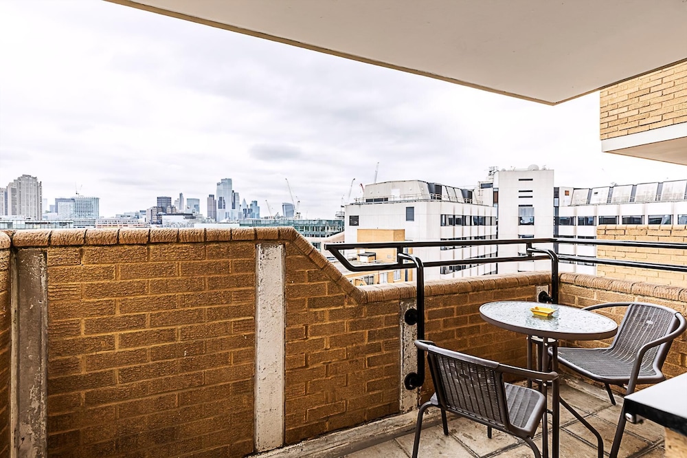 Chancery Lane Gem w/ Balcony and Lift