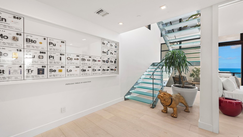 Luxury Vacation Rentals in South Beach by LRMB
