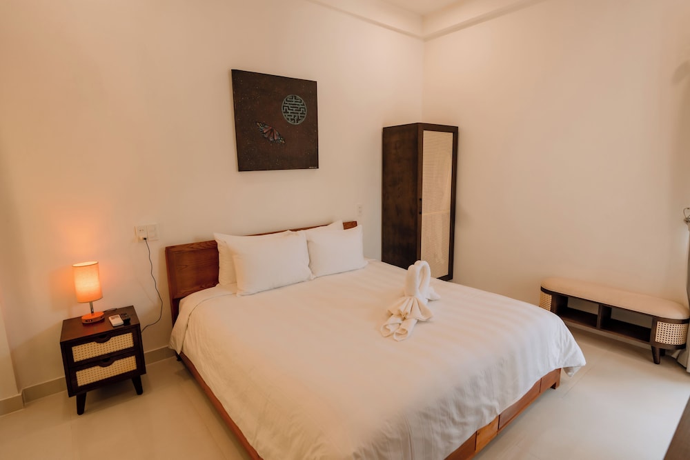 Hue Riverside Villa