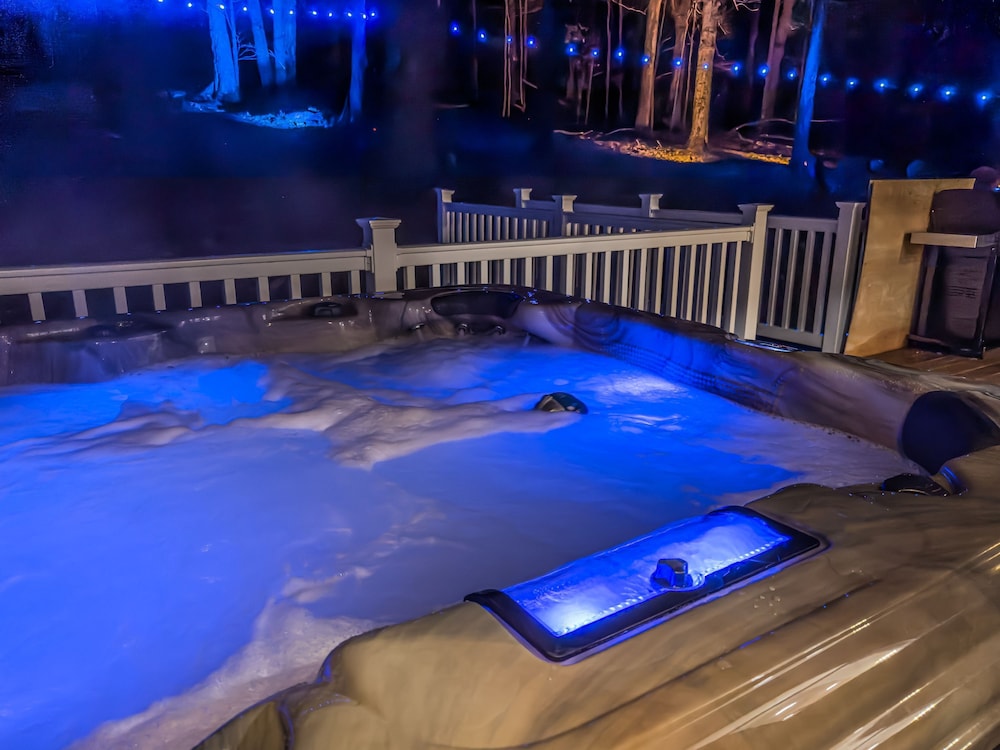 Lakeside Dock Hot Tub Kayaks Arcade Playset