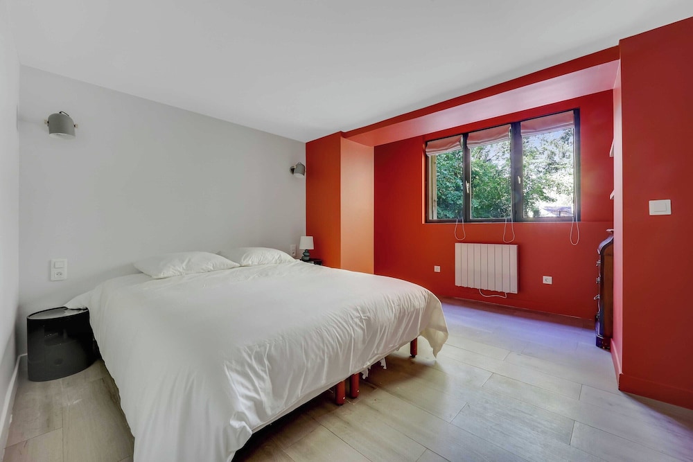 Intimate House - 4br/12p - Le Val-saint-germain view 5