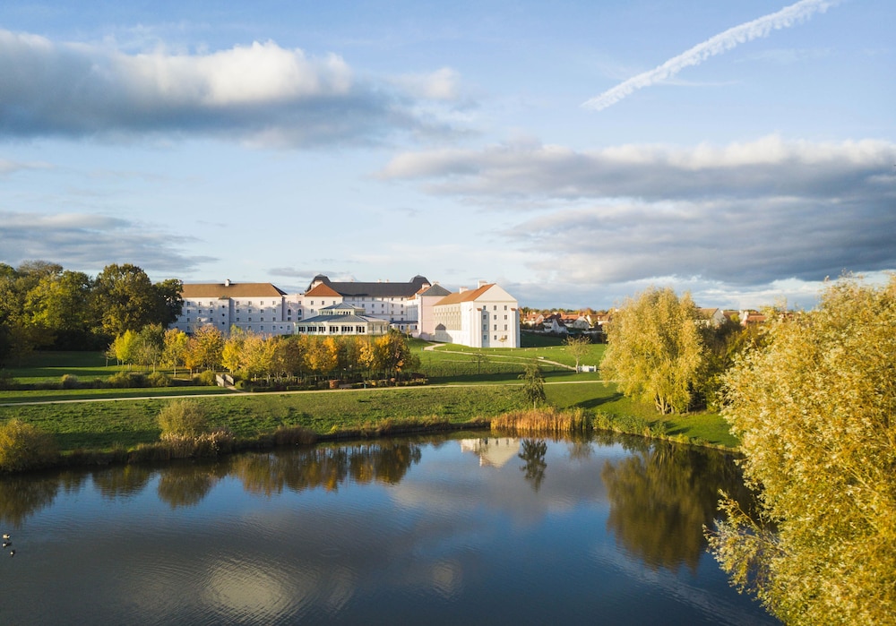 Magny-le-Hongre Vacations - BB Hotel pres de Disneyland Paris - Property Image 4