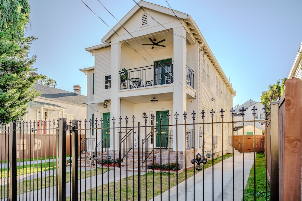 *FREE* Parking/Renovated Gem near French Qtr - Image 1