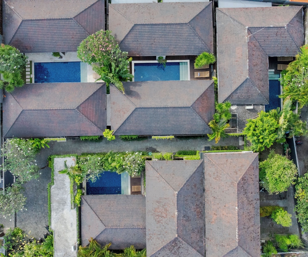 Villa Boholuma by Pertama Management