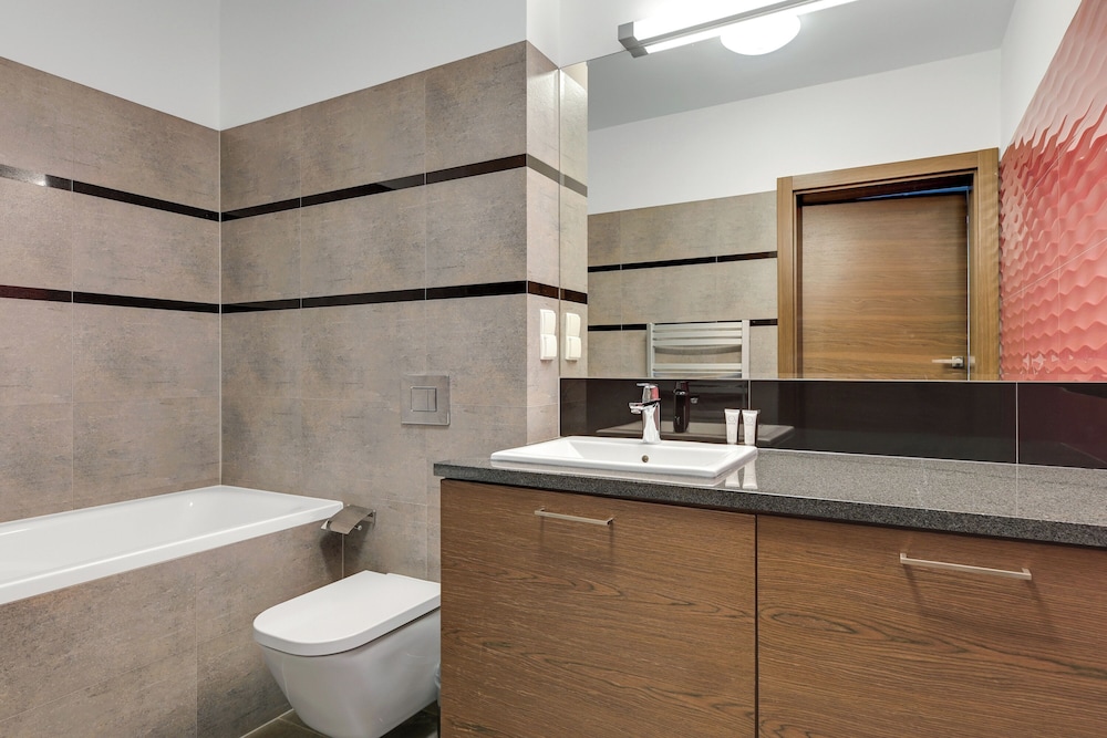 Tobiasza Residence by Grand Apartments